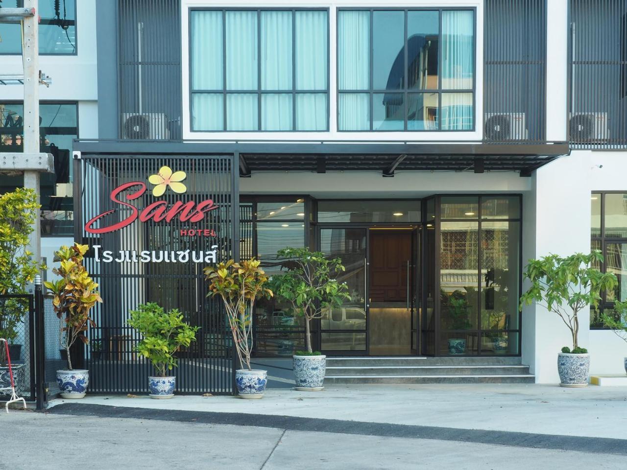 Sans Hotel Ratchaburi Exterior foto